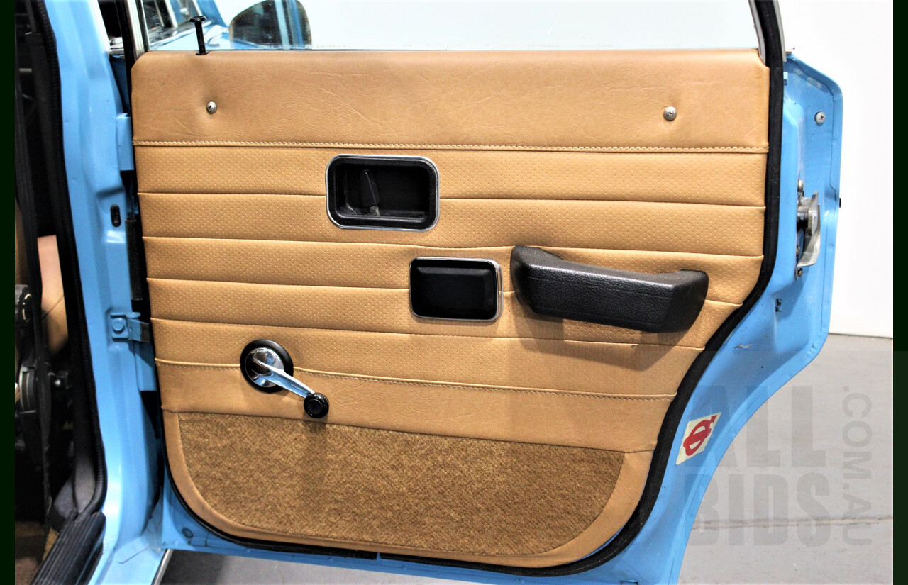 1/1971 Volvo 164  4d Sedan Blue 3.0L