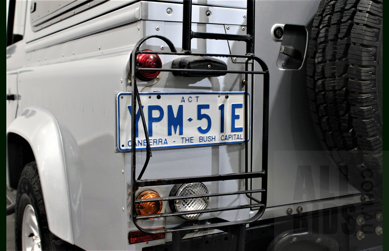 4/2009 Land Rover Defender 110 (4x4) MY09 4d Wagon Silver 2.4L Turbo Diesel