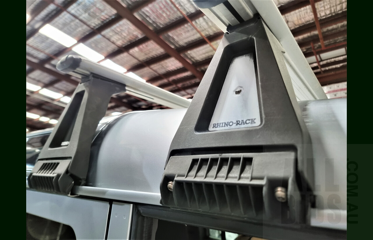 4/2009 Land Rover Defender 110 (4x4) MY09 4d Wagon Silver 2.4L Turbo Diesel