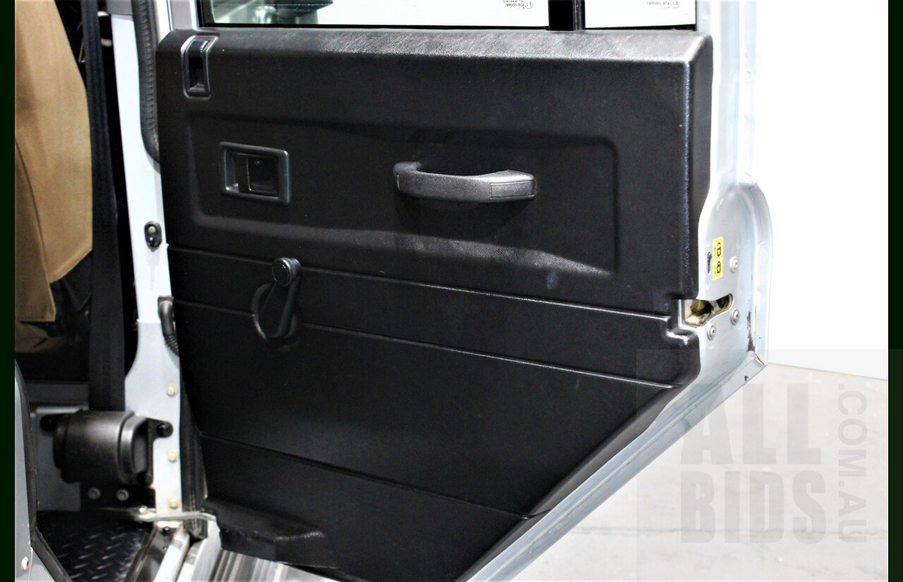 4/2009 Land Rover Defender 110 (4x4) MY09 4d Wagon Silver 2.4L Turbo Diesel