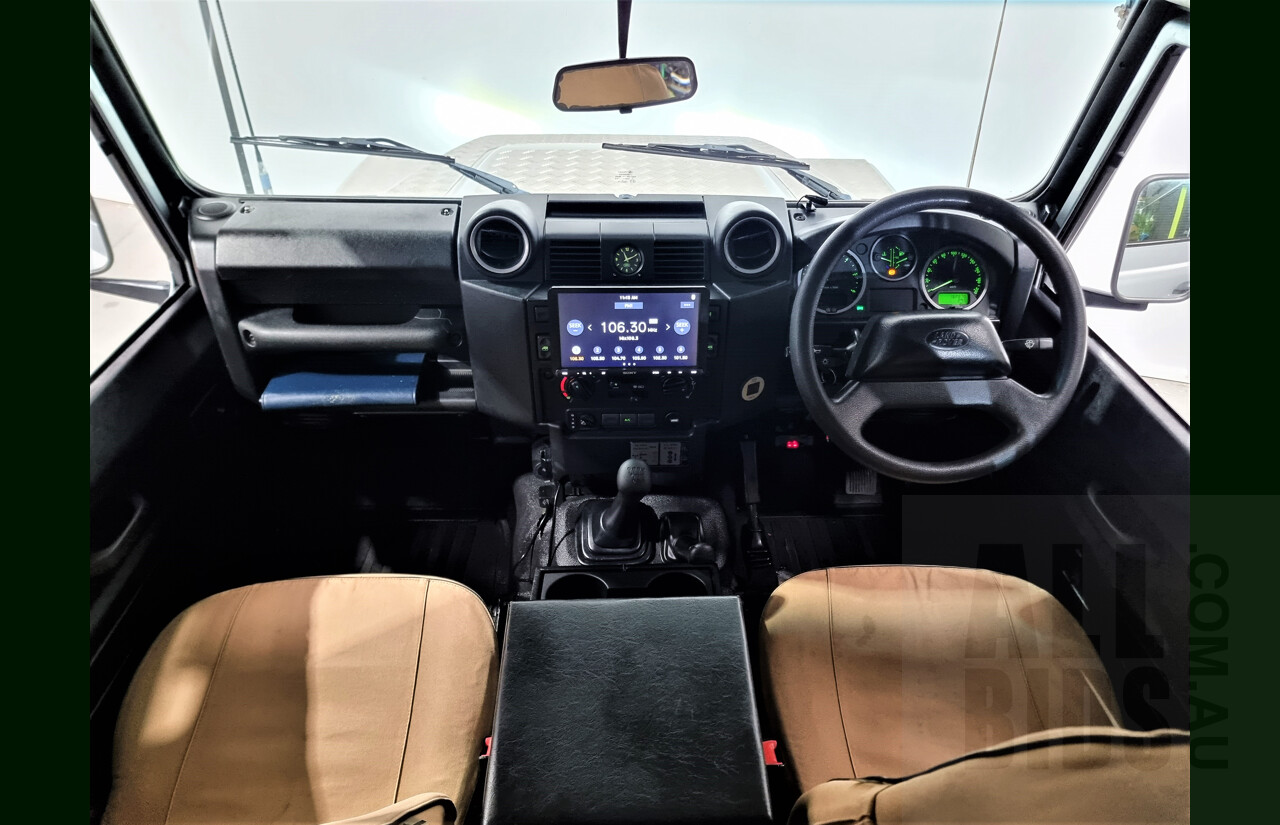 4/2009 Land Rover Defender 110 (4x4) MY09 4d Wagon Silver 2.4L Turbo Diesel