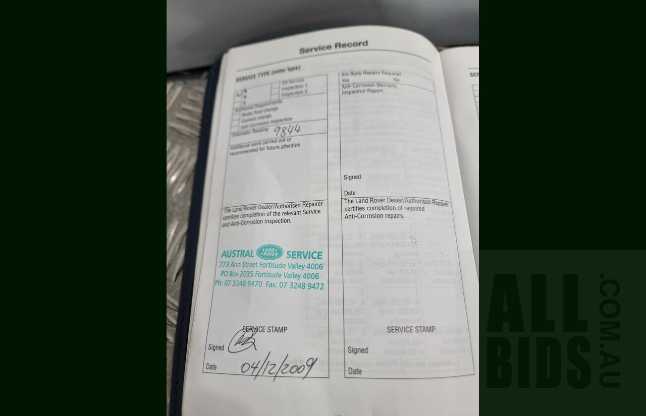 4/2009 Land Rover Defender 110 (4x4) MY09 4d Wagon Silver 2.4L Turbo Diesel