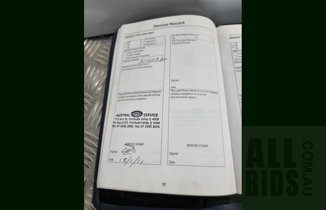 4/2009 Land Rover Defender 110 (4x4) MY09 4d Wagon Silver 2.4L Turbo Diesel