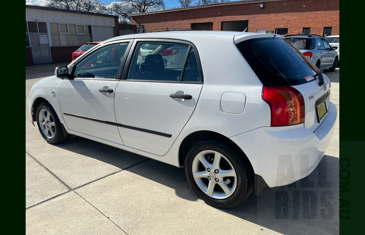 11/2006 Toyota Corolla Ascent ZZE122R 4d Wagon White 1.8L