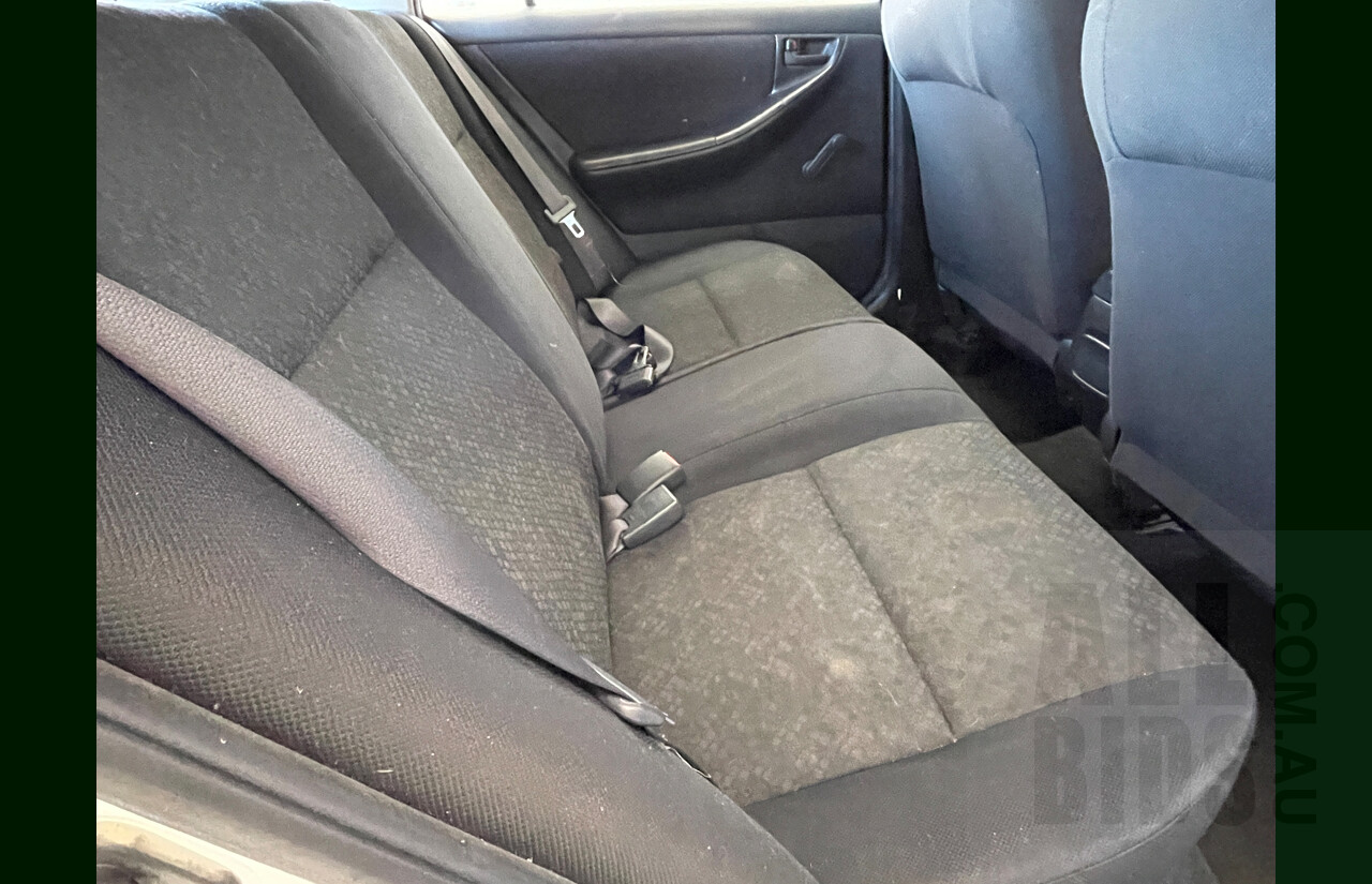 11/2006 Toyota Corolla Ascent ZZE122R 4d Wagon White 1.8L