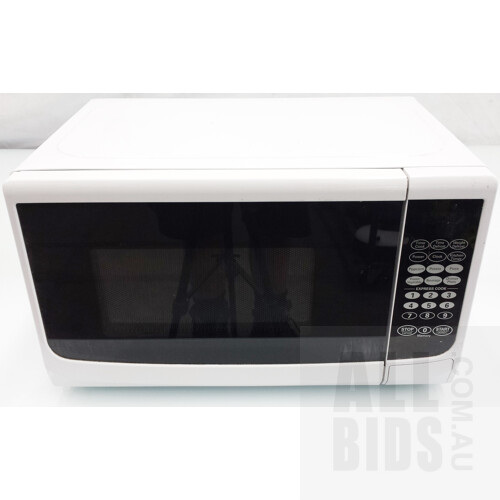 Home & Co 700 Watt Microwave Oven