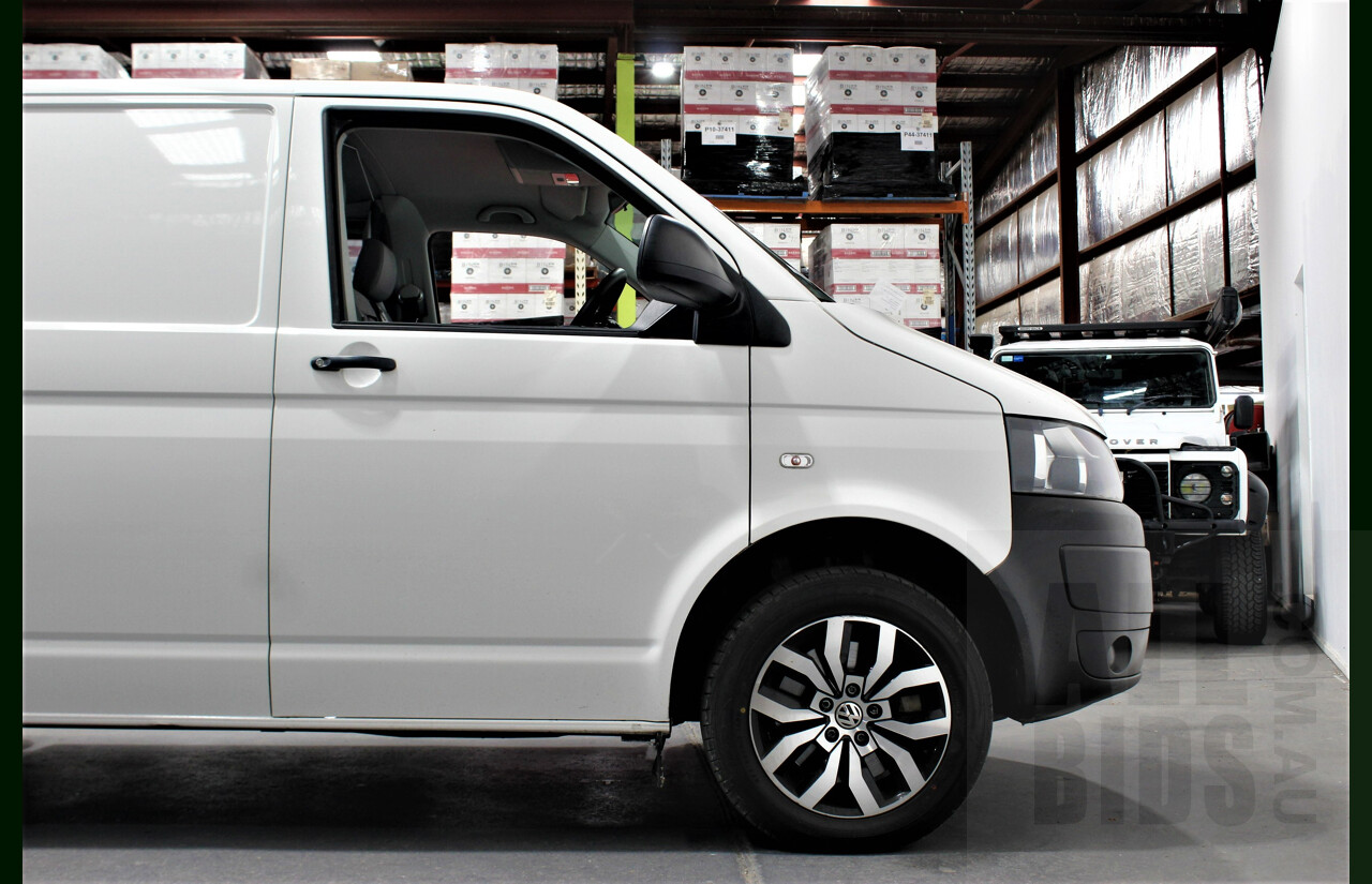 2/2012 Volkswagen Transporter TDI 400 SWB LOW T5 MY12 Van White 2.0L Turbo Diesel