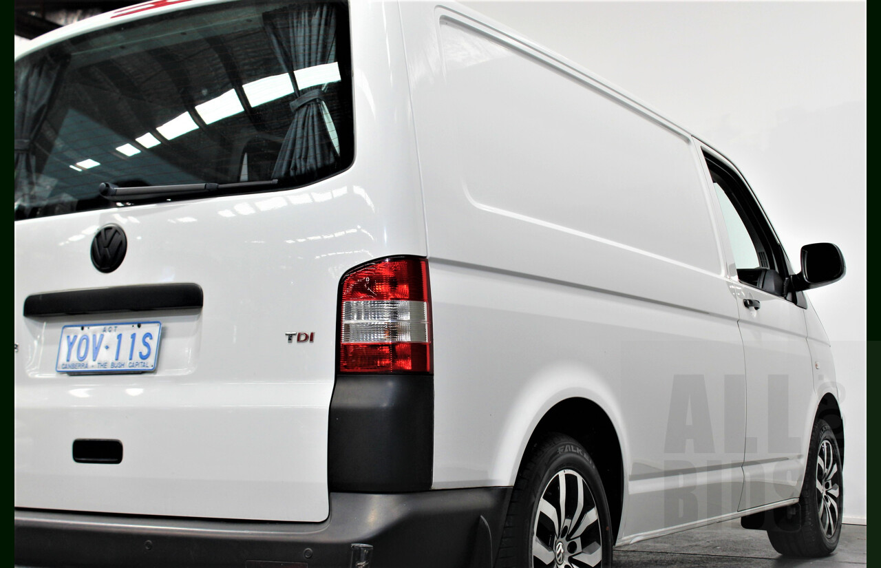 2/2012 Volkswagen Transporter TDI 400 SWB LOW T5 MY12 Van White 2.0L Turbo Diesel