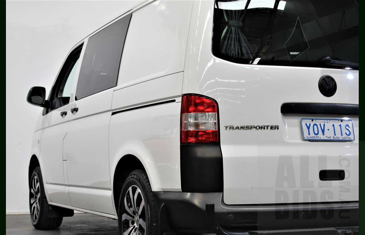 2/2012 Volkswagen Transporter TDI 400 SWB LOW T5 MY12 Van White 2.0L Turbo Diesel