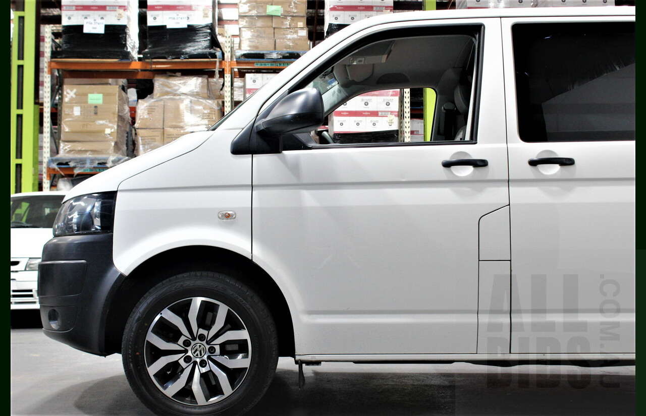 2/2012 Volkswagen Transporter TDI 400 SWB LOW T5 MY12 Van White 2.0L Turbo Diesel
