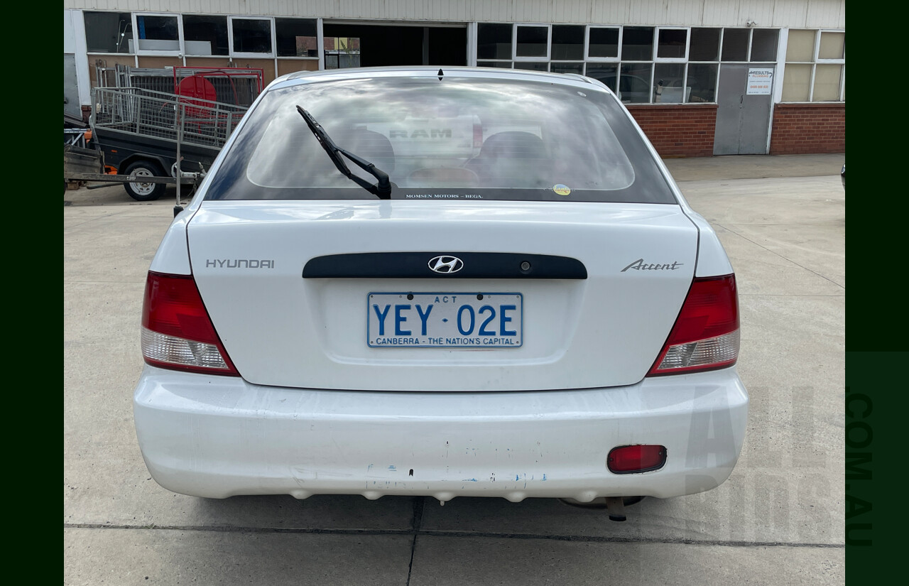5/2001 Hyundai Accent GL LC 5d Hatchback White 1.5L