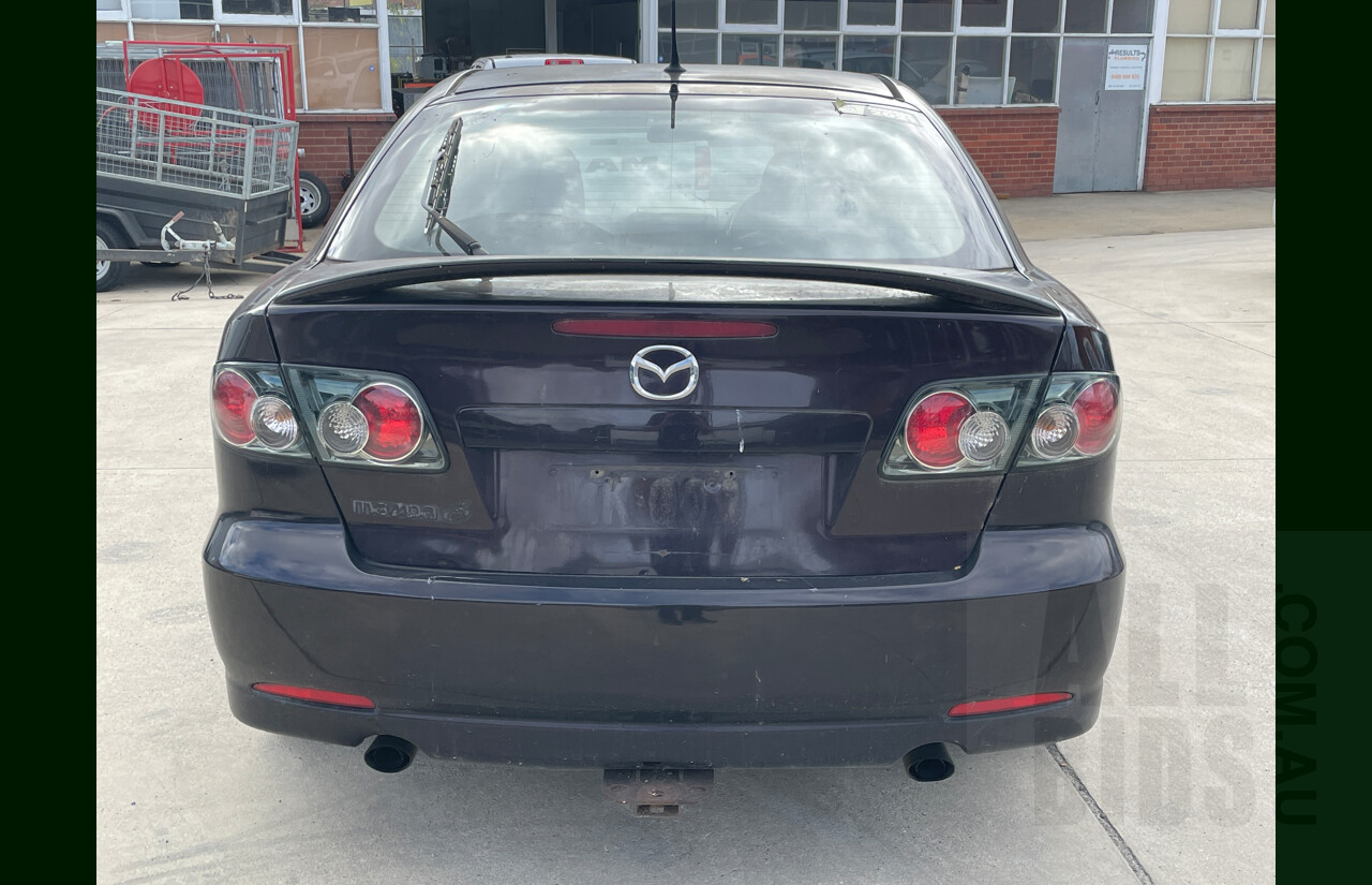2/2006 Mazda Mazda6 Luxury  5d Hatchback Black 2.3L