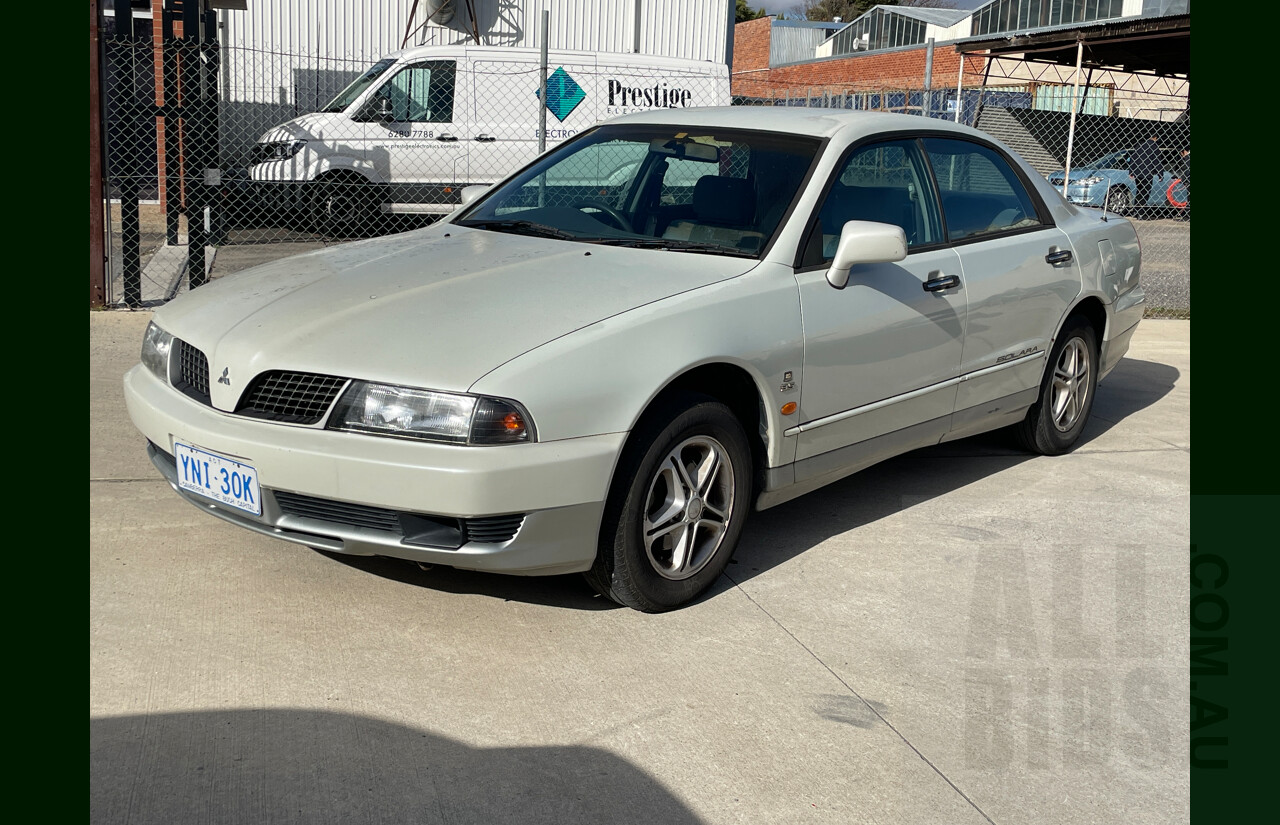 11/2000 Mitsubishi Magna Solara TJ 4d Sedan Beige 3.5L