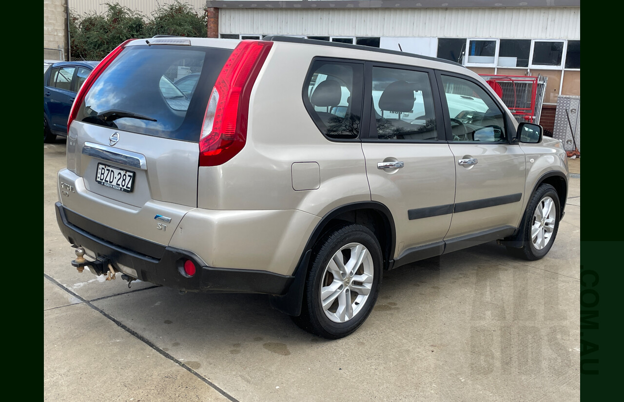 10/2011 Nissan X-Trail ST (4x4) T31 MY11 4d Wagon Gold 2.5L