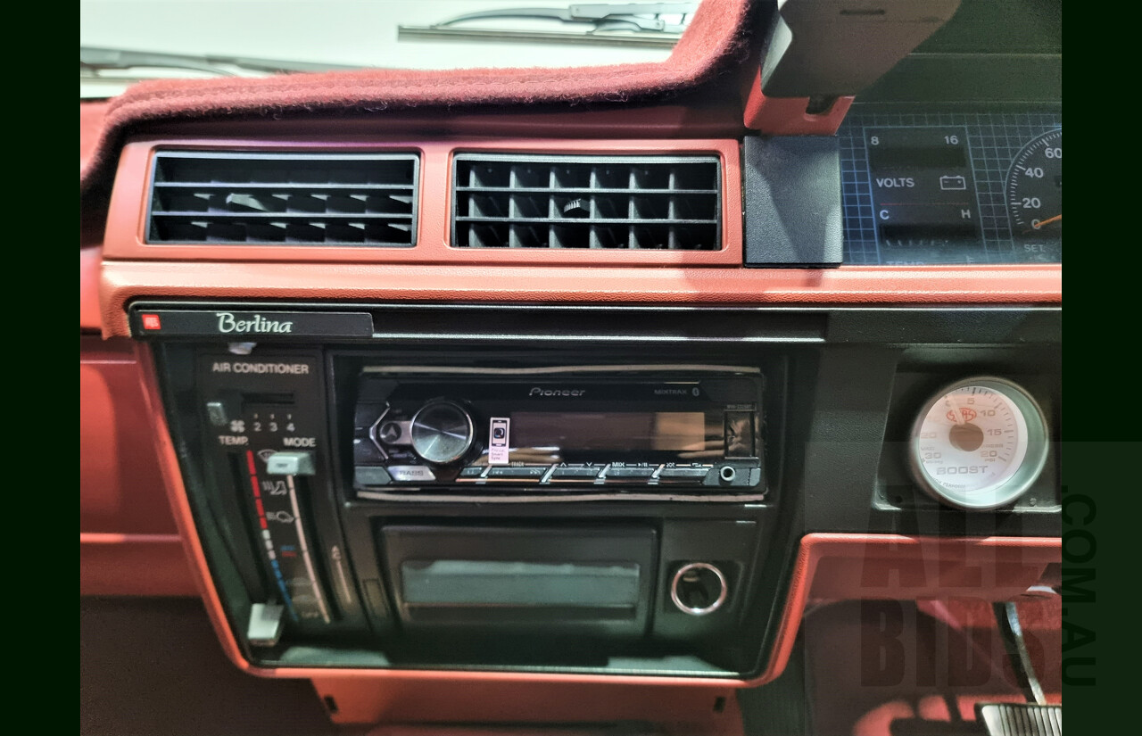 9/1986 Holden Berlina  VL 4d Sedan Alpine White 3.0L - 730hp Turbo