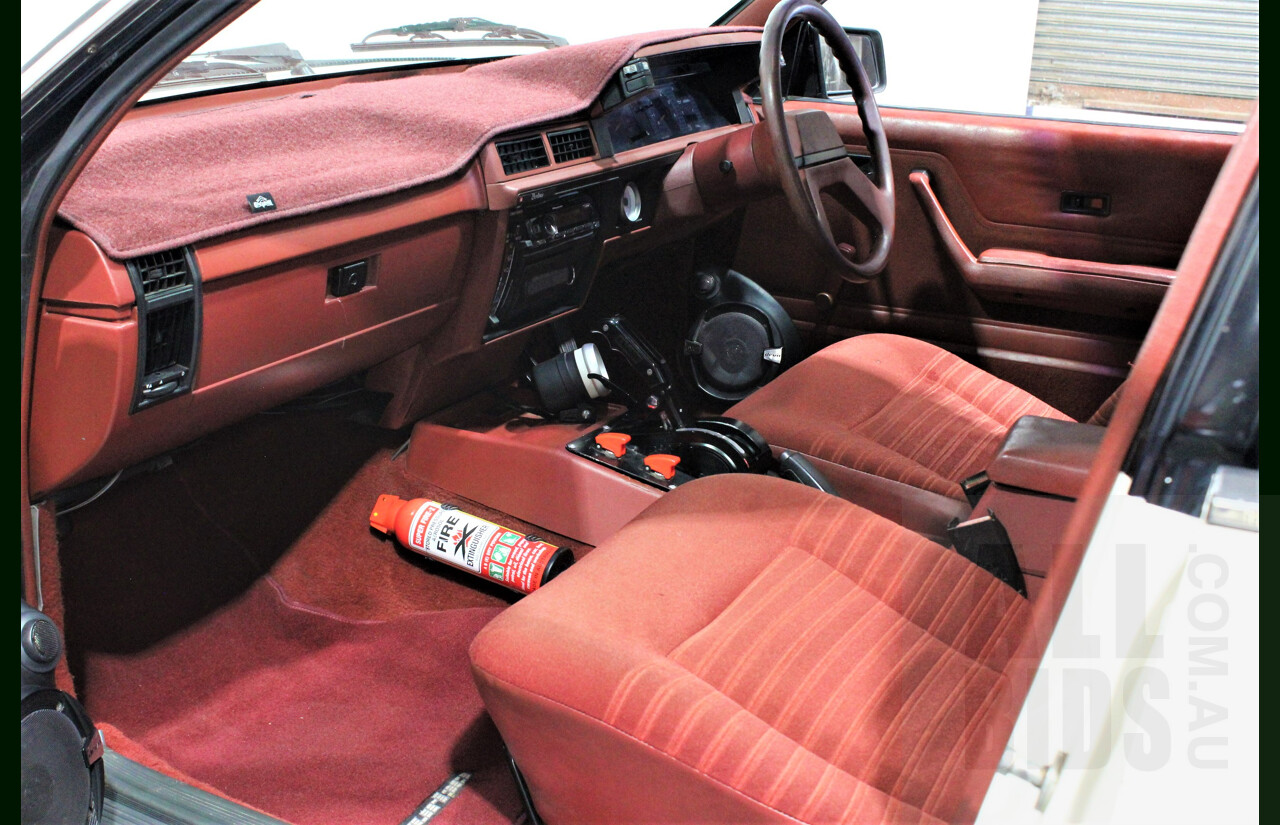 9/1986 Holden Berlina  VL 4d Sedan Alpine White 3.0L - 730hp Turbo