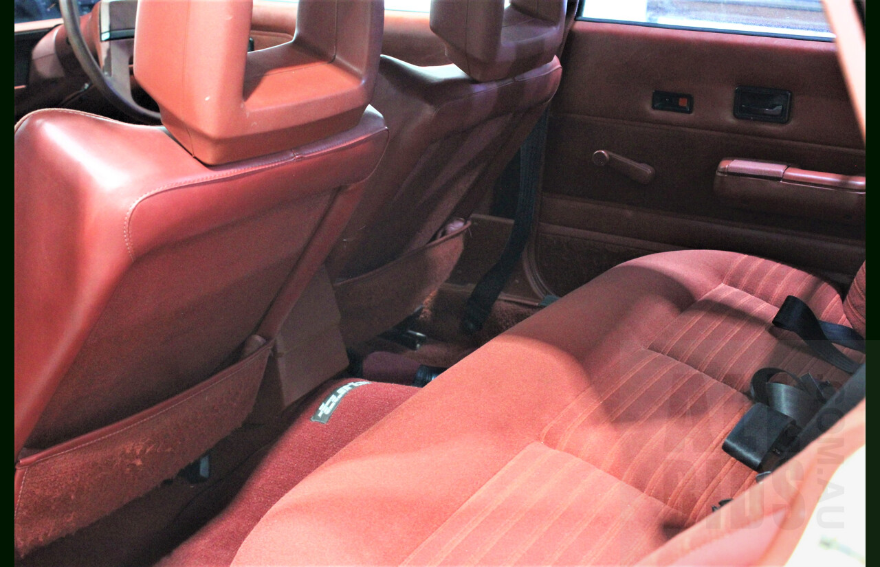 9/1986 Holden Berlina  VL 4d Sedan Alpine White 3.0L - 730hp Turbo