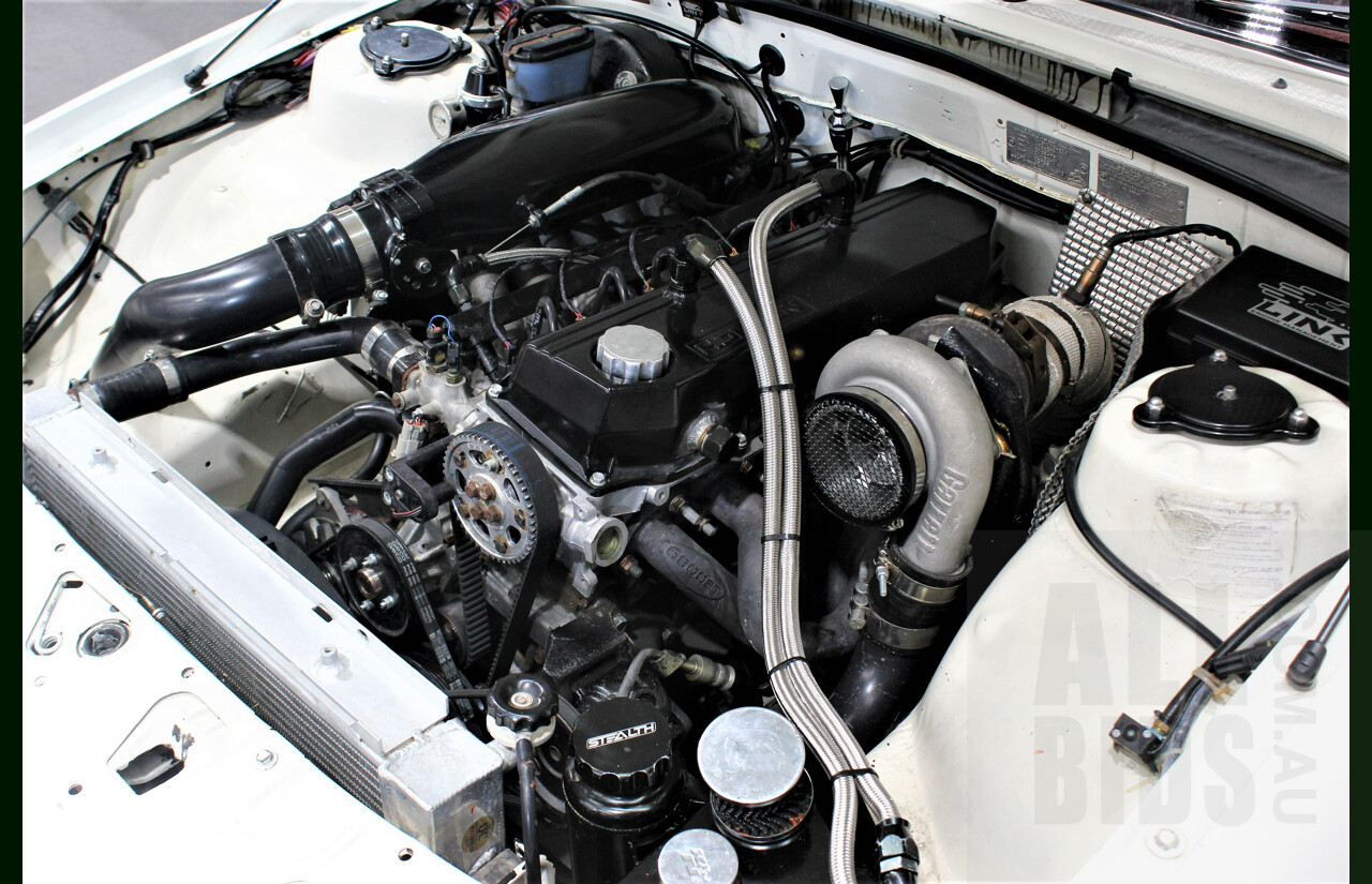 9/1986 Holden Berlina  VL 4d Sedan Alpine White 3.0L - 730hp Turbo