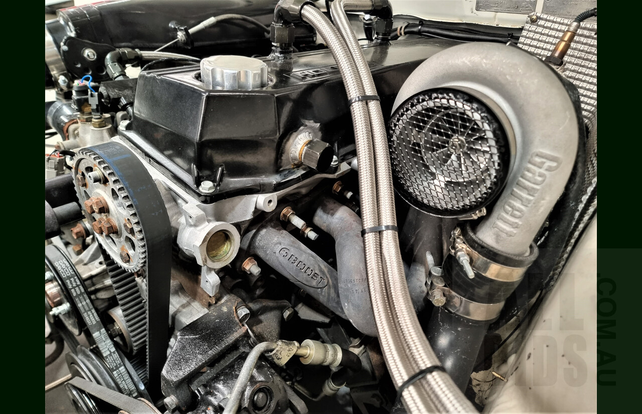 9/1986 Holden Berlina  VL 4d Sedan Alpine White 3.0L - 730hp Turbo