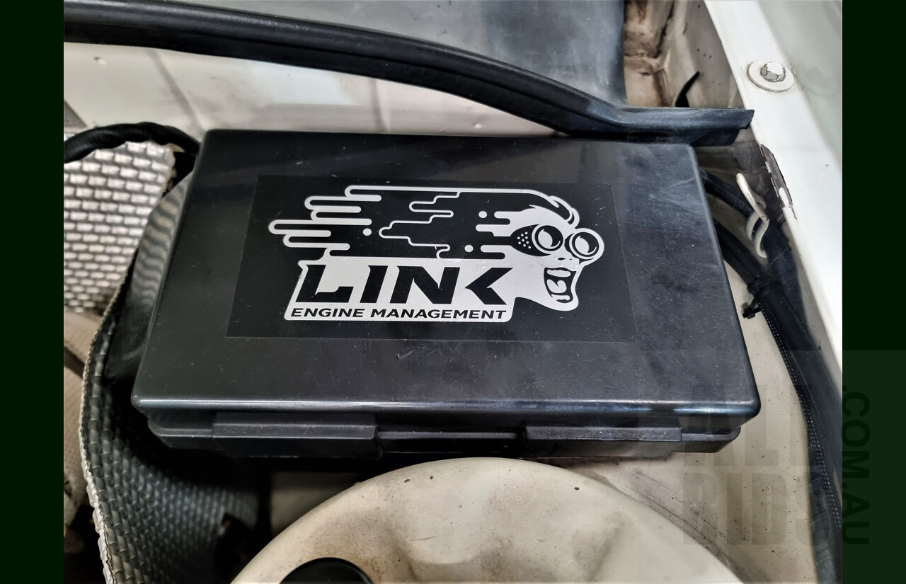 9/1986 Holden Berlina  VL 4d Sedan Alpine White 3.0L - 730hp Turbo