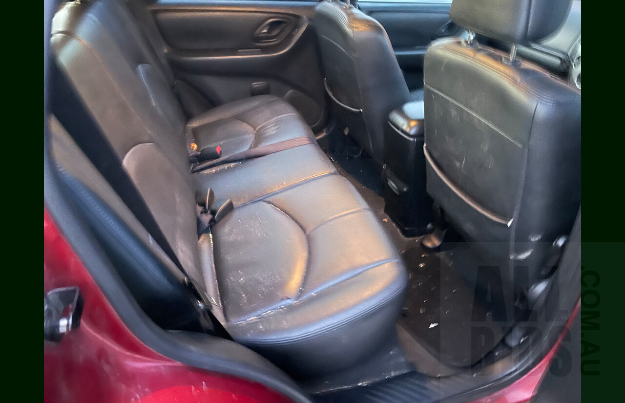 12/2005 Mazda Tribute Classic  4d Wagon Red 3.0L