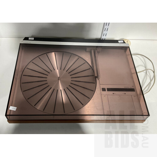 Vintage Bang & Olufsen Beogram 4000 Record Player