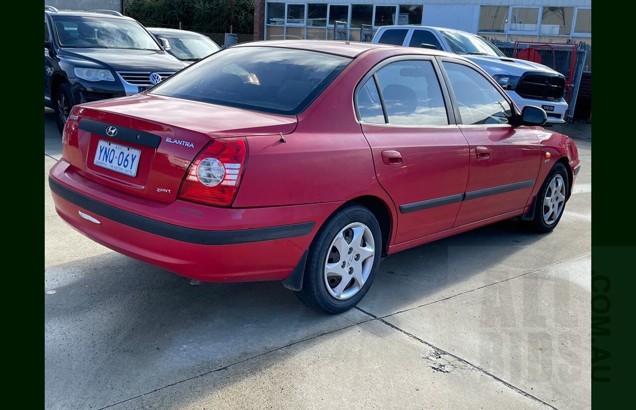 12/2003 Hyundai Elantra 2.0 HVT XD 4d Sedan Red 2.0L
