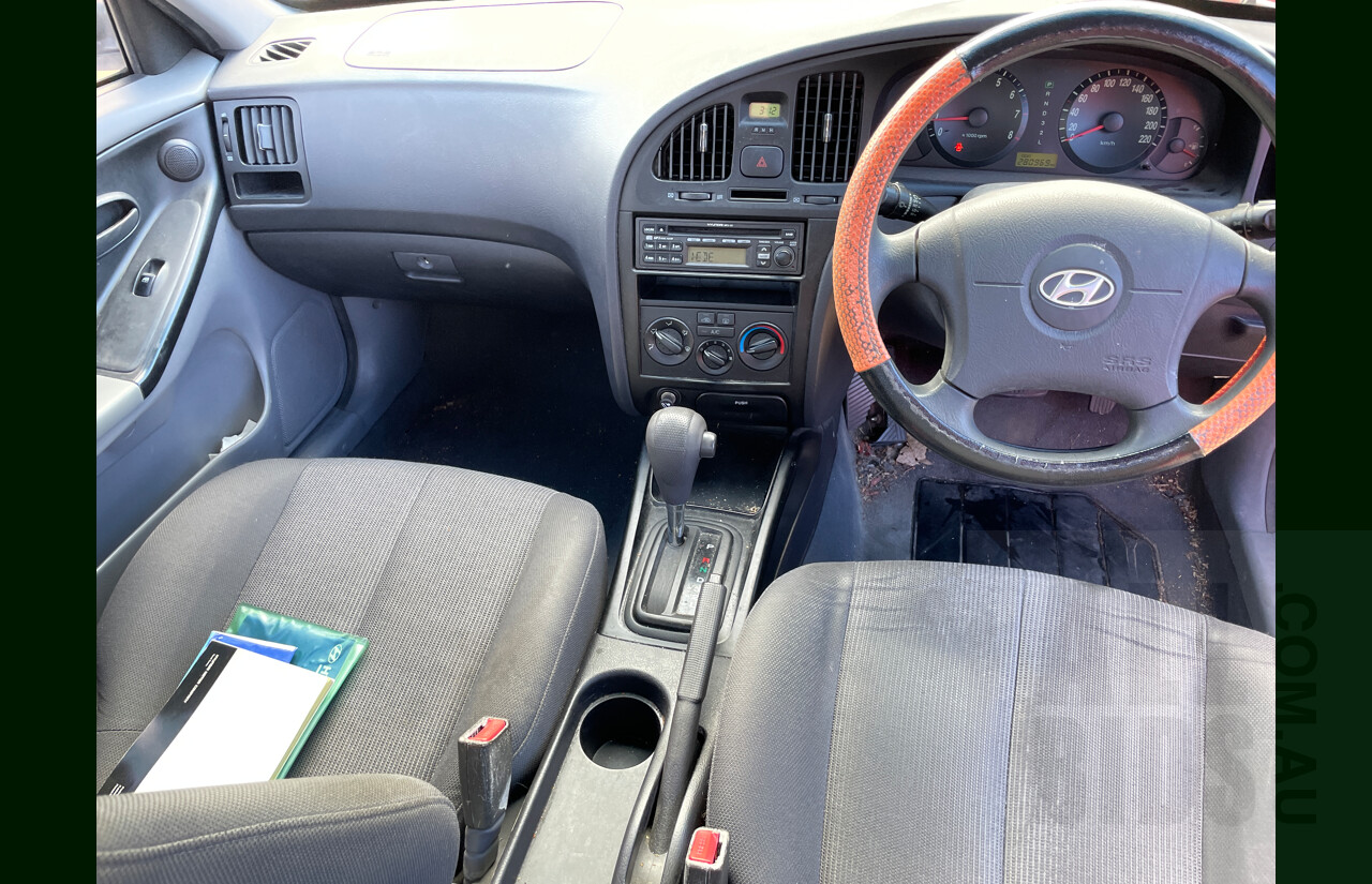 12/2003 Hyundai Elantra 2.0 HVT XD 4d Sedan Red 2.0L