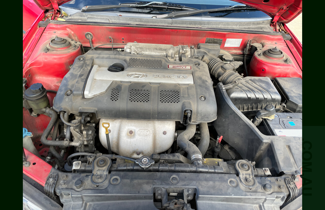 12/2003 Hyundai Elantra 2.0 HVT XD 4d Sedan Red 2.0L