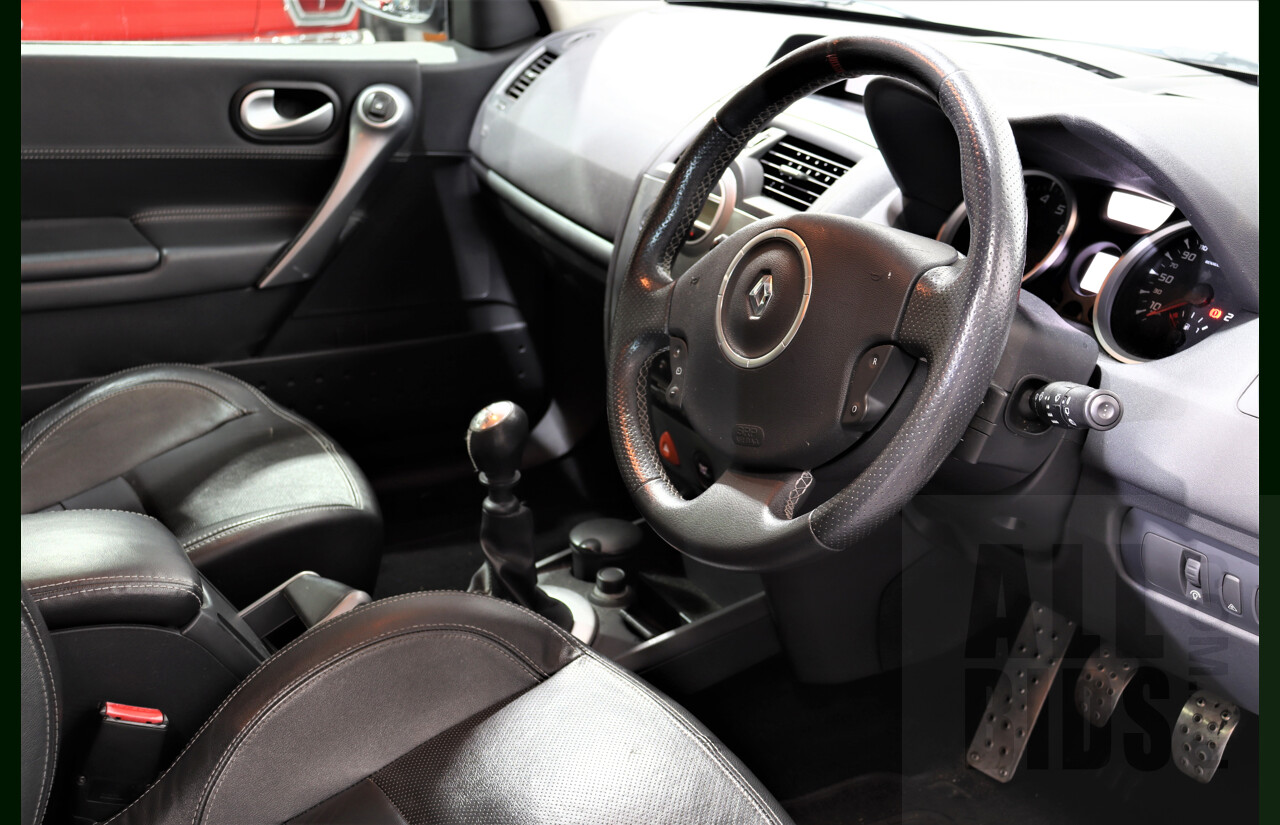 5/2009 Renault Megane Sport X84 MY06 UPGRADE 5d Hatchback Silver 2.0L