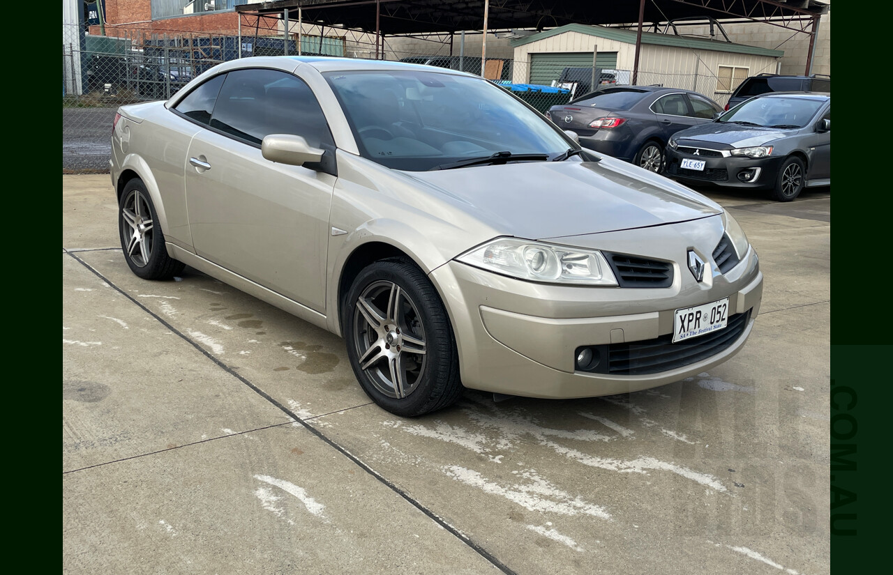 11/2007 Renault Megane Dynamique X84  2d Cabriolet Gold 2.0L