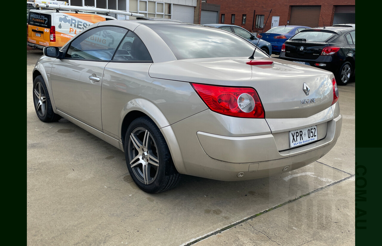 11/2007 Renault Megane Dynamique X84  2d Cabriolet Gold 2.0L