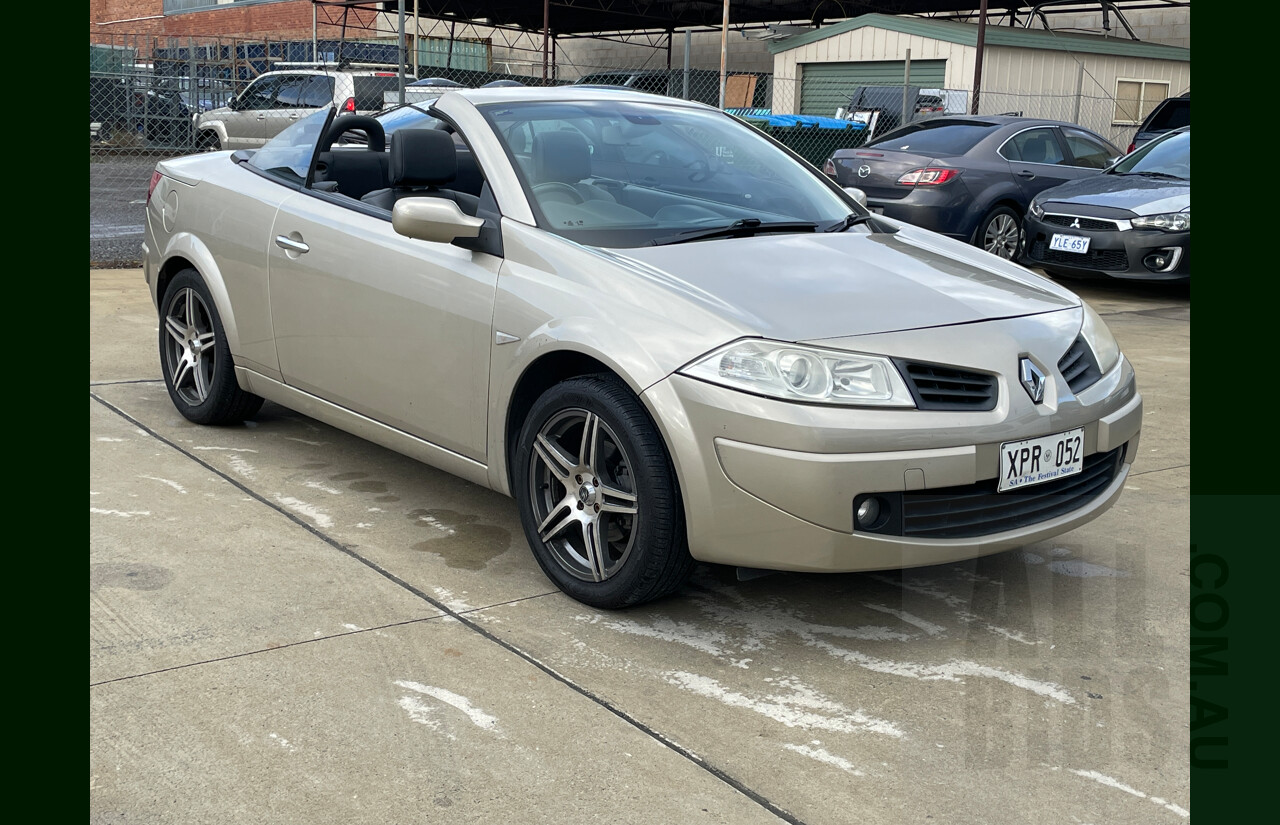 11/2007 Renault Megane Dynamique X84  2d Cabriolet Gold 2.0L