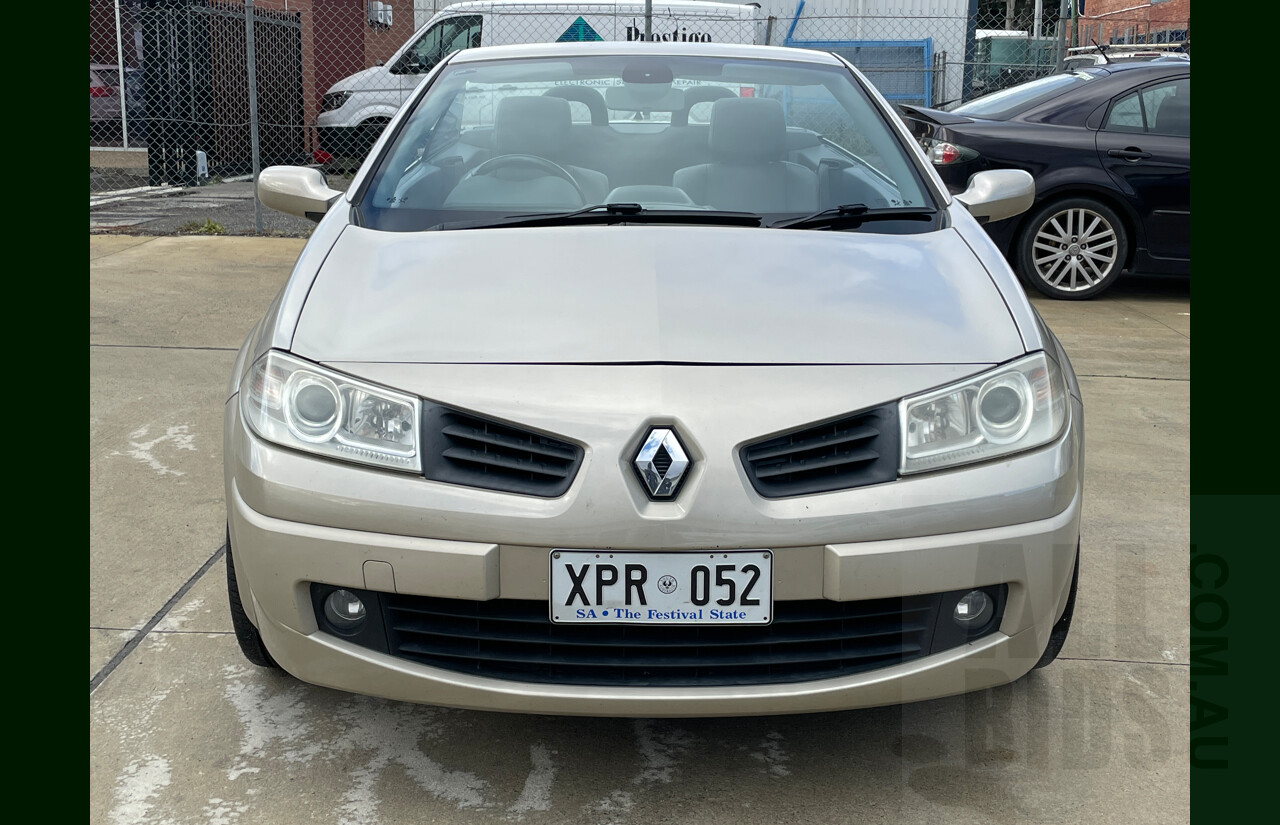 11/2007 Renault Megane Dynamique X84  2d Cabriolet Gold 2.0L