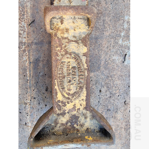 Vintage Trewhella 3 Ton Jack