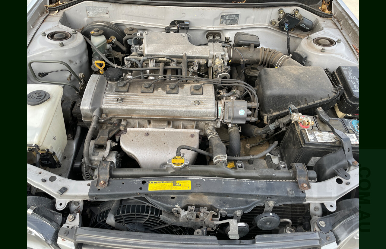 3/2001 Toyota Corolla Ascent SECA AE112R 5d Liftback Silver 1.8L