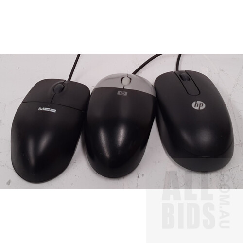 Bulk Lot of Assorted IT - Keyboards, Speakers, Cables, etc.