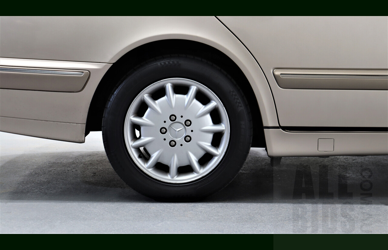 3/2000 Mercedes-Benz E320 Elegance W210 4d Sedan Travertine Beige Metallic 3.2L