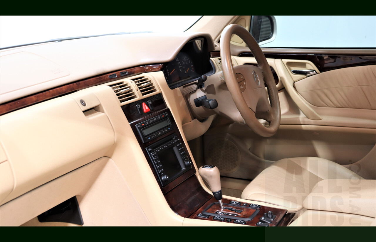 3/2000 Mercedes-Benz E320 Elegance W210 4d Sedan Travertine Beige Metallic 3.2L