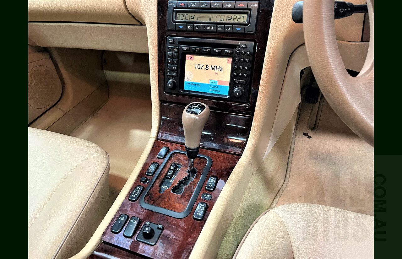 3/2000 Mercedes-Benz E320 Elegance W210 4d Sedan Travertine Beige Metallic 3.2L