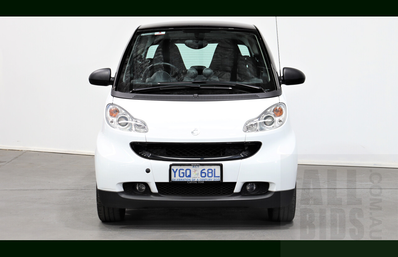 10/2008 Smart Fortwo Coupe 451 2d Coupe White 1.0L