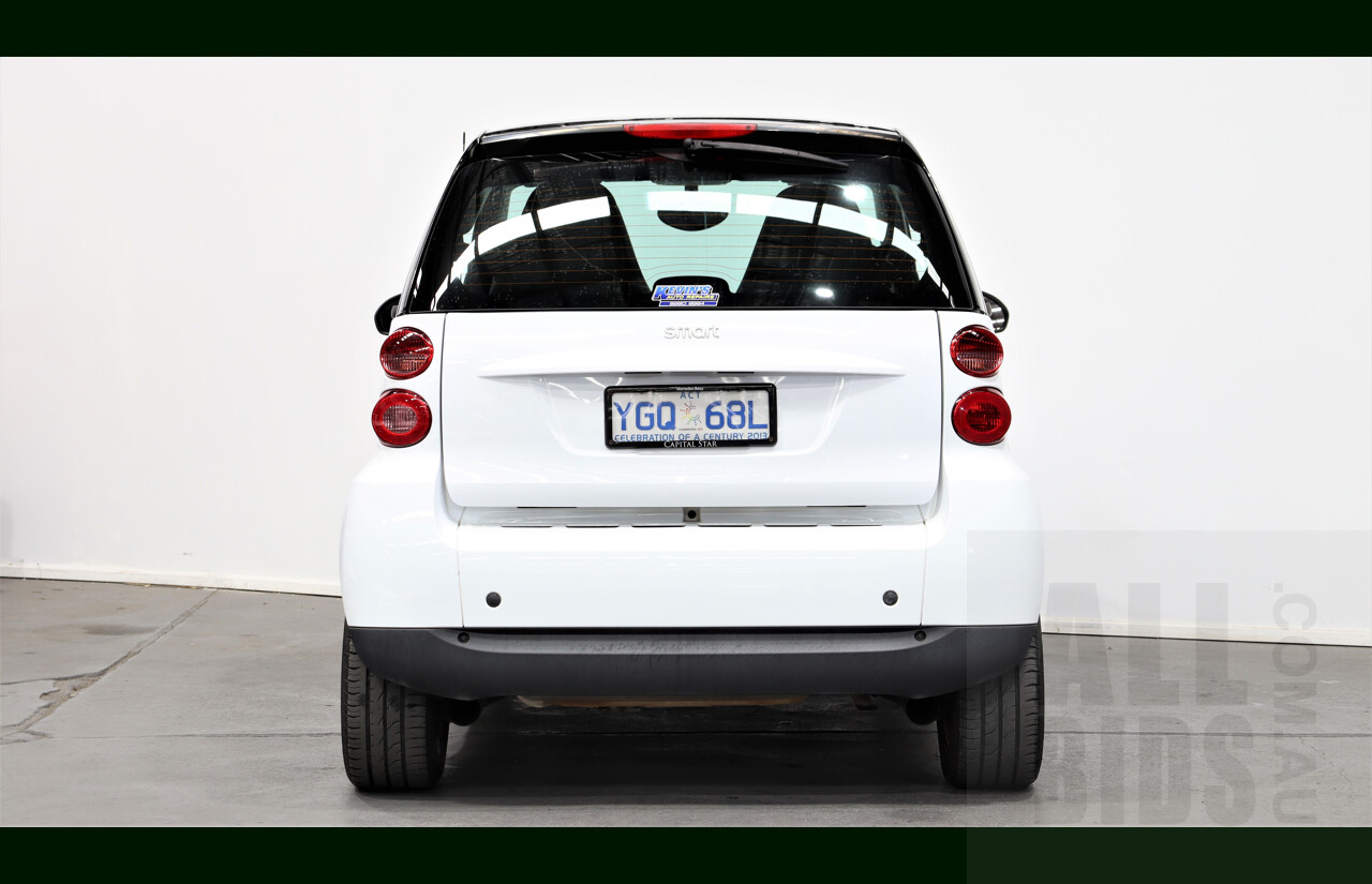 10/2008 Smart Fortwo Coupe 451 2d Coupe White 1.0L