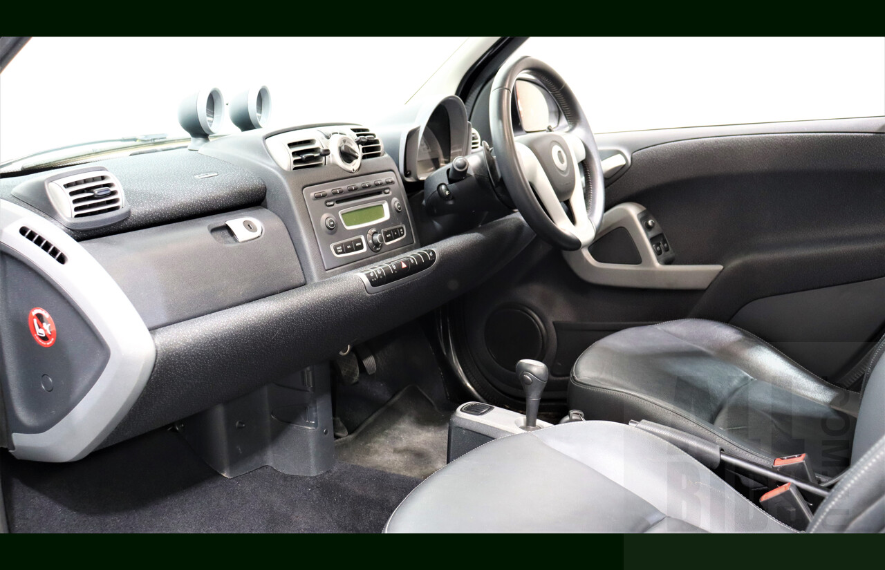 10/2008 Smart Fortwo Coupe 451 2d Coupe White 1.0L