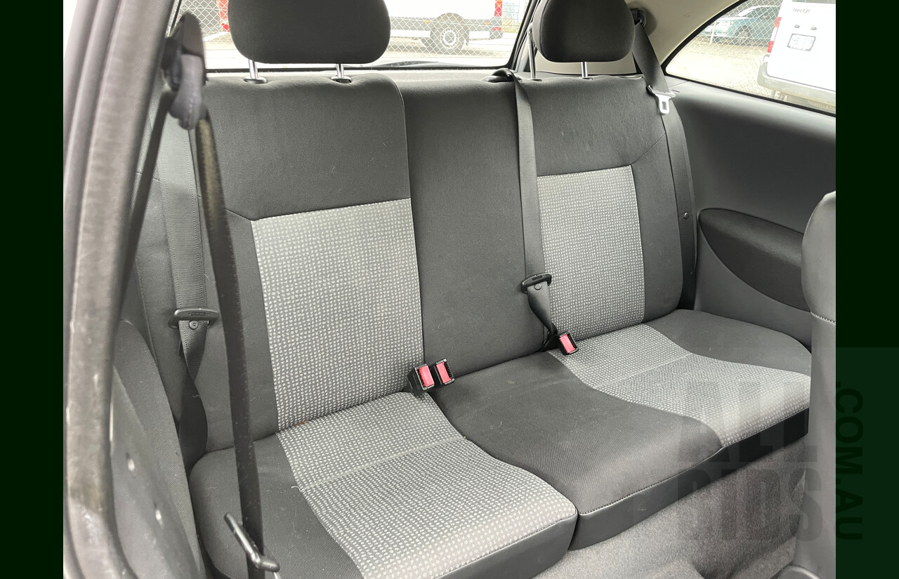 4/2005 Holden Barina  XC (MY04.5) 3d Hatchback Silver 1.4L