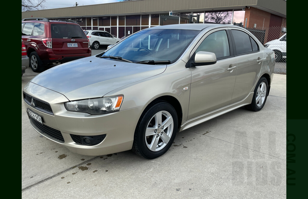 9/2007 Mitsubishi Lancer ES CJ 4d Sedan Gold 2.0L