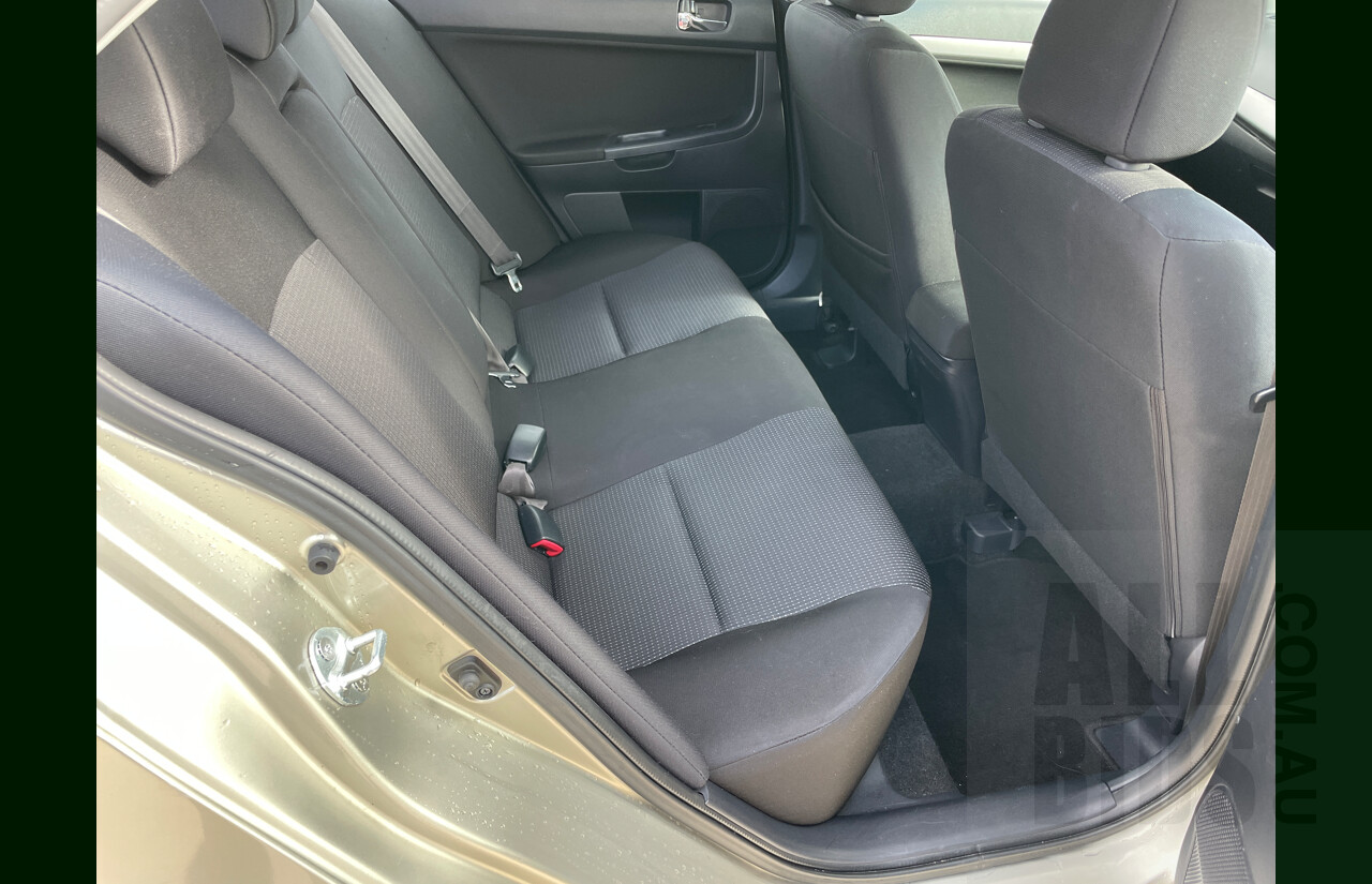 9/2007 Mitsubishi Lancer ES CJ 4d Sedan Gold 2.0L