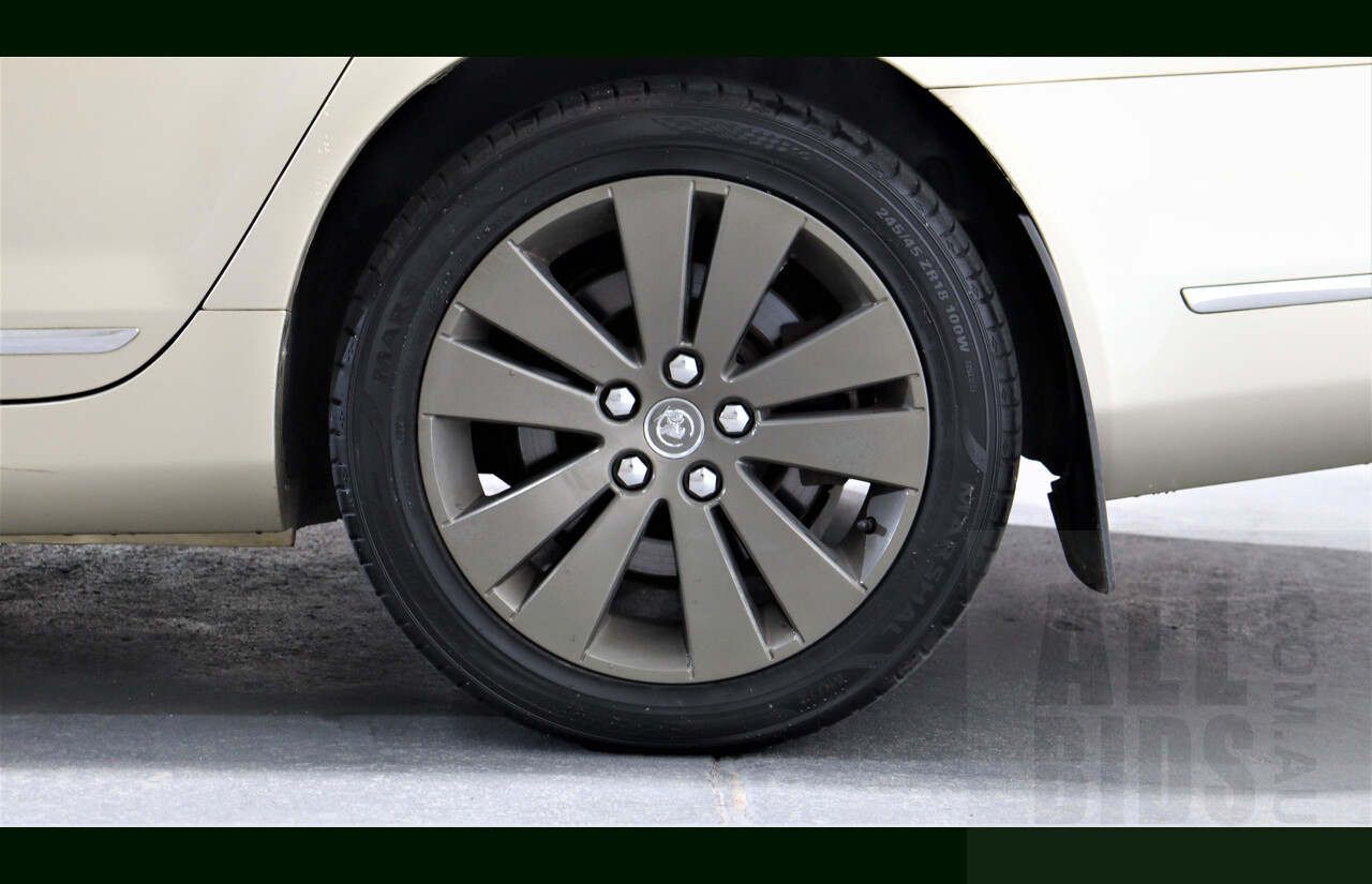 6/2008 Holden Caprice WM MY08 4d Sedan Gold 6.0L V8