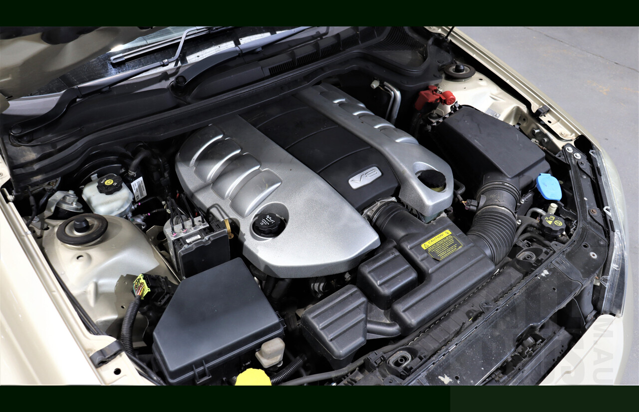 6/2008 Holden Caprice WM MY08 4d Sedan Gold 6.0L V8