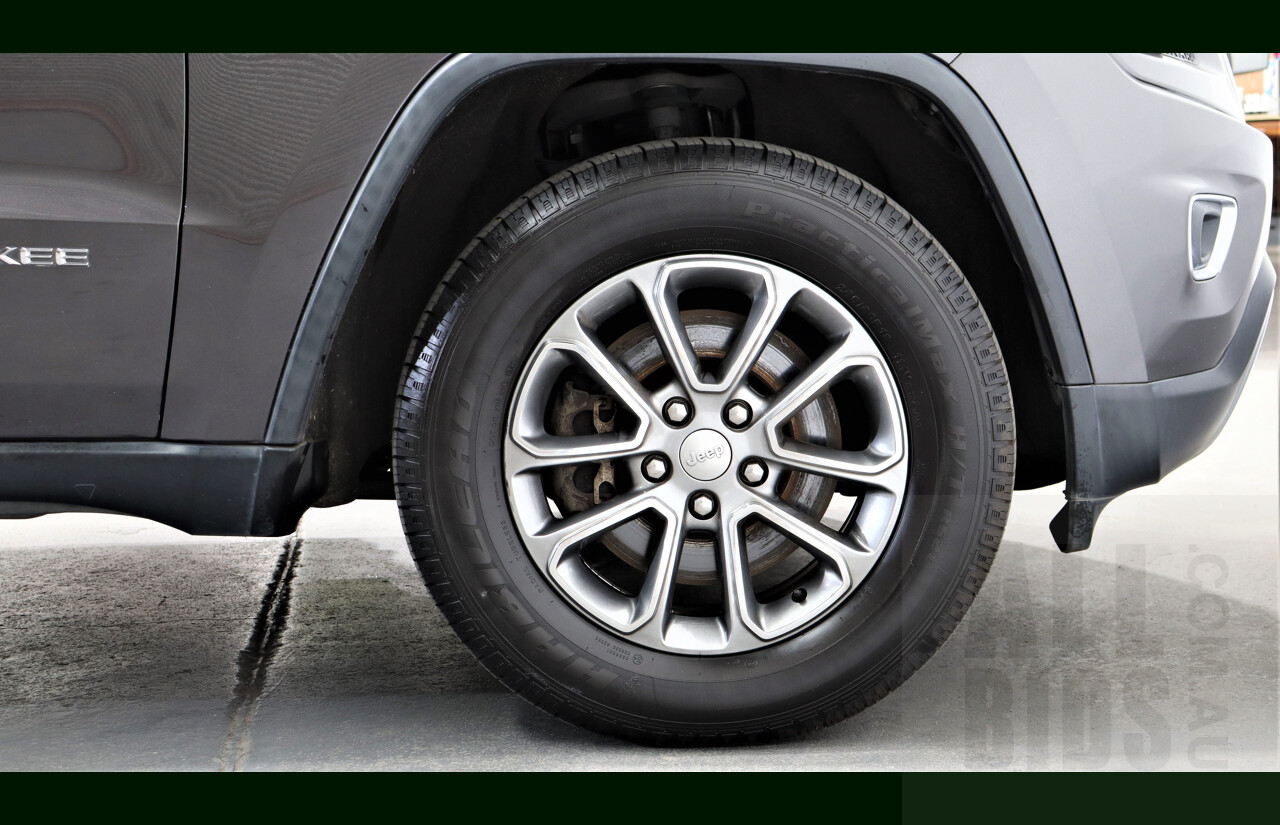 4/2014 Jeep Grand Cherokee Laredo (4x2) WK MY14 4d Wagon Grey 3.6L