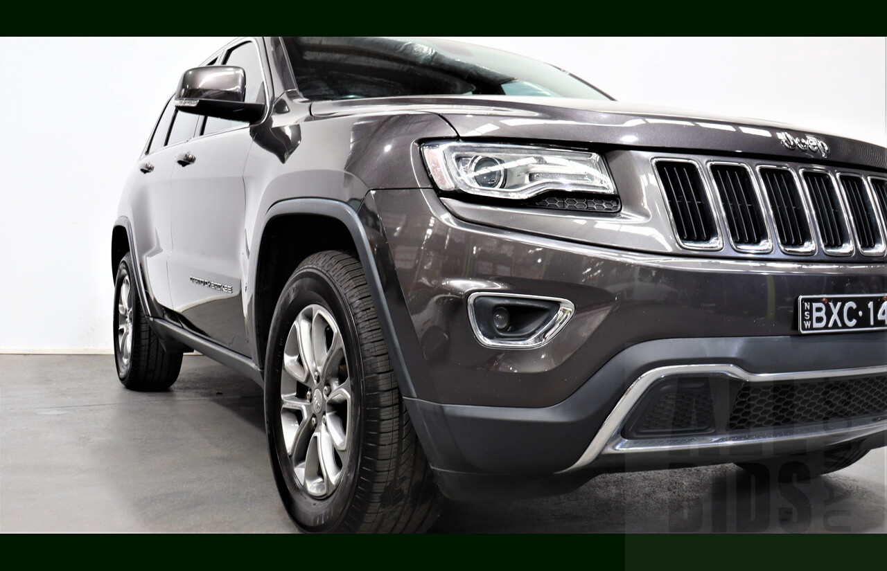 4/2014 Jeep Grand Cherokee Laredo (4x2) WK MY14 4d Wagon Grey 3.6L